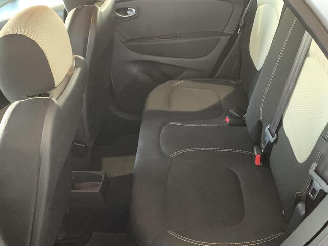 Renault CAPTUR 1.2 TCe ZEN TREKHAAK | CLIMATE CONTROL | PARKEERSEDNSOREN ACHTER | LICHTMETALEN VELGEN