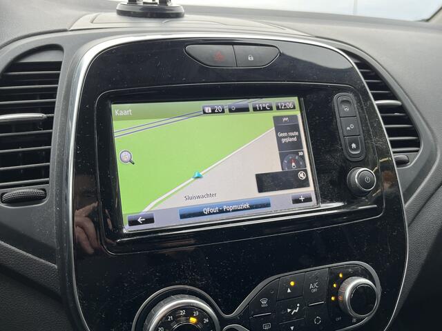 Renault CAPTUR 0.9 TCe Intens / Camera / Keyless / Climate / PDC V+A / Cruise / 17'' LMV /