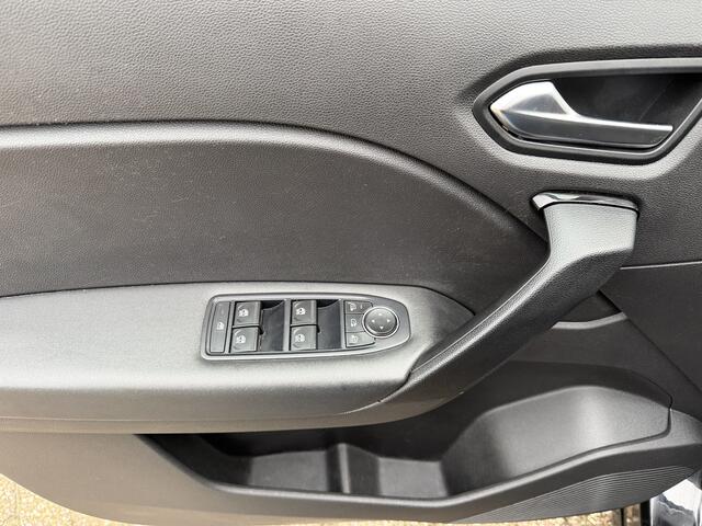 Renault CAPTUR 1.0 TCe 6 Versn 90 Business Zen