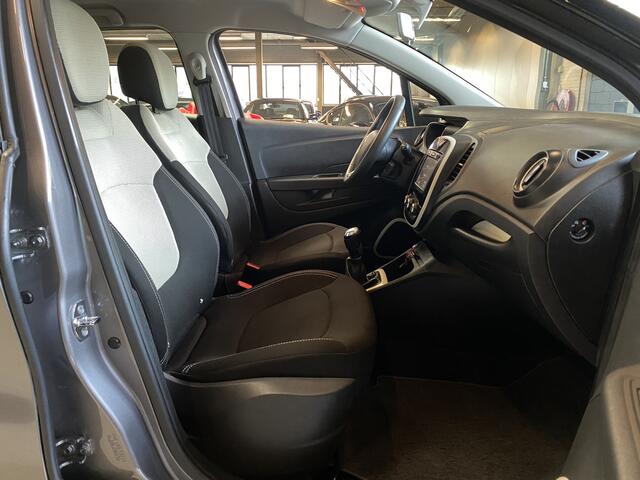 Renault CAPTUR 0.9 TCe Limited Navi, Cruise, Keyless