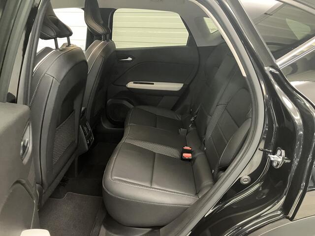 Renault CAPTUR 1.6 E-Tech Plug-in Hybrid 160 Serie Limitée E-TECH / Dealer Onderhouden / Lederen Bekleding / Trekhaak / Navigatie / Stoel- en Stuurverwarming / 360 Graden Camera / Elektrisch Verstelbare Stoel /