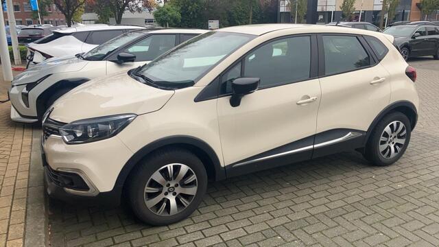 Renault CAPTUR 0.9 TCe Zen | Airco | Cruise Control | Lichtmetalen Velgen 16" | Parkeersensor Achter | Navigatie