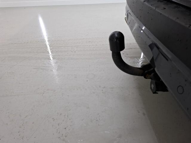 Renault CAPTUR 1.3 TCe 140 Initiale Paris Trekhaak