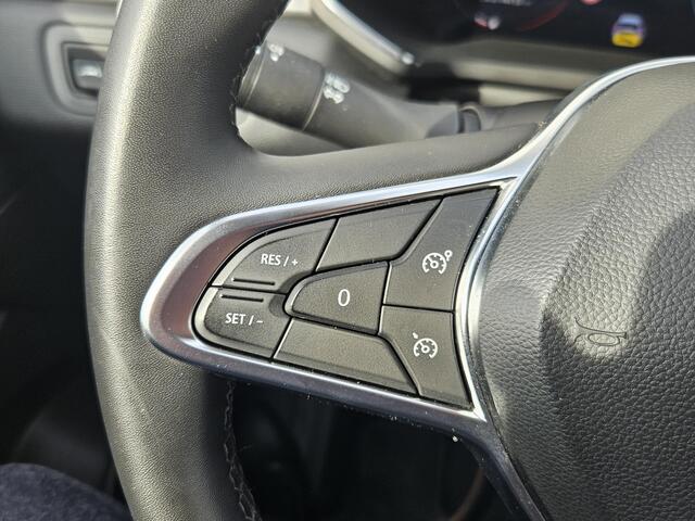 Renault CAPTUR 1.6 E-Tech plug-in hybrid 160 Intens Automaat / Navigatie / Apple Carplay & Android Auto / Parkeersensor Achter / Climate Controle /