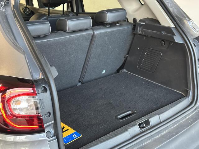 Renault CAPTUR 1.3 TCe Intens AUTOMAAT | NAVIGATIE | ACHTERUITRIJCAMERA | PARKEERSENSOREN VOOR-/ACHTER