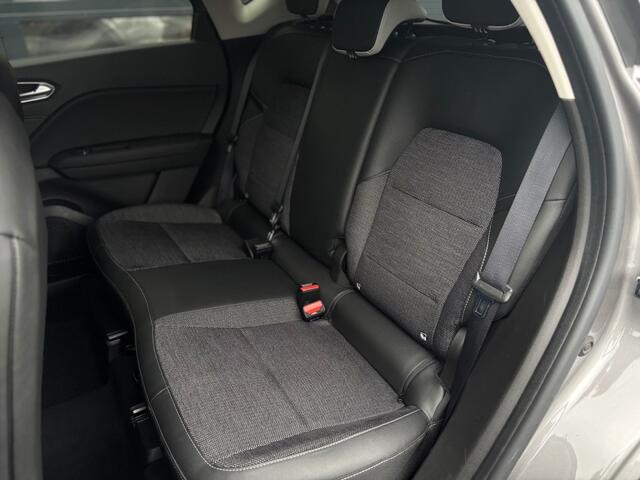 Renault CAPTUR 1.3 TCE INTENS EDC AUTOMAAT TREKHAAK NAVI