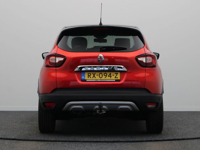 Renault CAPTUR 90pk TCe Intens | Trekhaak | Dodehoek detectie | Achteruitrijcamera | Climate Control | Lichtmetalen velgen |