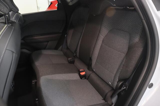 Renault CAPTUR 1.3 mild hybrid 160 techno | Adaptieve cruise control | rondomzicht camera | Trekhaak | Google maps | Climate control | Stuurverwarming |