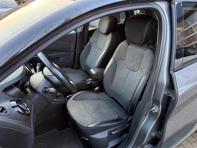 Renault CAPTUR 1.3 TCe Intens + Trekhaak