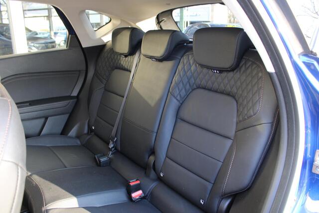 Renault CAPTUR 1.3 mild hybrid 160 iconic | Winter pakket | Panoramadak | Elektrische stoelbediening | BOSE audio