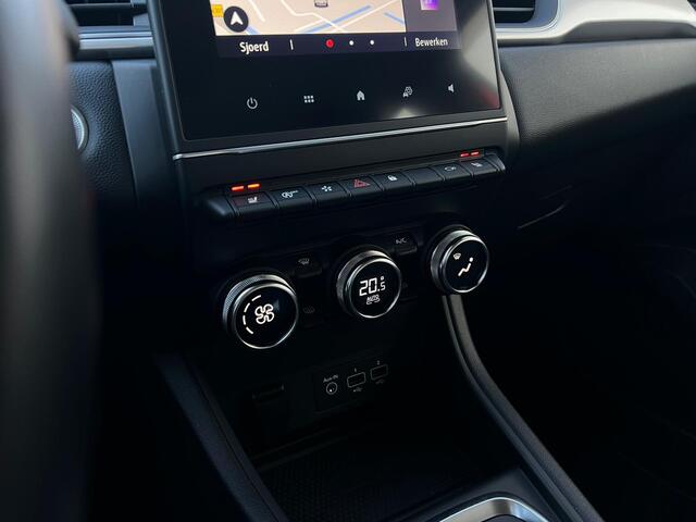 Renault CAPTUR 1.3 TCe 140 EDC Intens NAVI | STOEL-STUUR VERWARMING 360 CAMERA