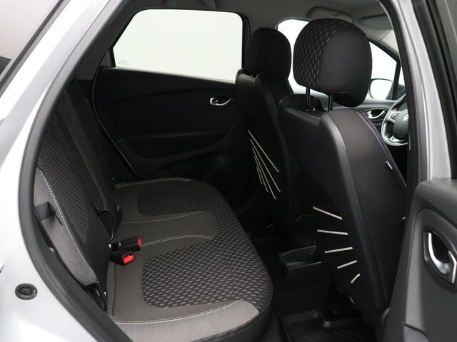 Renault CAPTUR 150pk TCe Intens | Automaat! | Climate Control | Stoelverwaming | Cruise Control | Trekhaak |