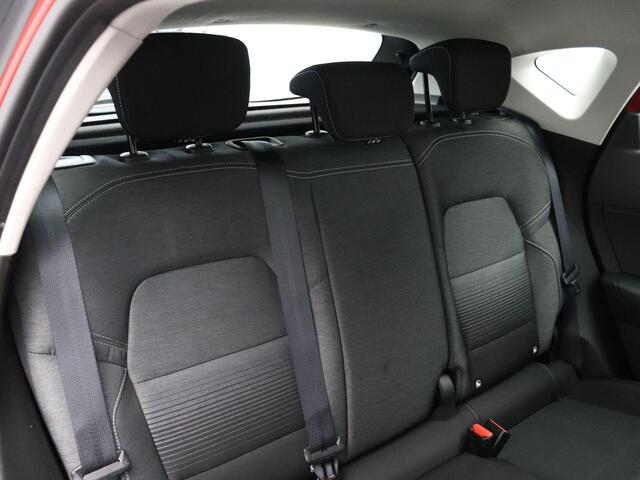 Renault CAPTUR 1.0 TCe 90 Intens | LED | Cruise control | Achteruitkijkcamera | PDC achter |Trekhaak |