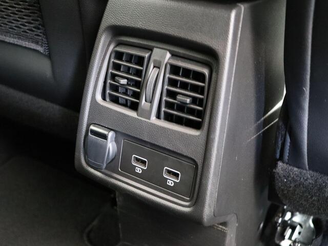 Renault CAPTUR 1.6 E-Tech full hybrid 145 E-Tech engineered | Achteruitrij camera | Apple carplay & Android auto | Climate control |