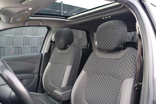 Renault CAPTUR 1.3 TCe Intens Automaat | Panoramadak | Trekhaak | Cruise Control | Climate Control | Navigatie