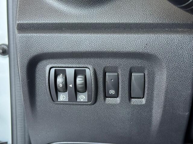 Renault CAPTUR 0.9 TCe Dynamique NW. APK NAVI CAMERA BJ 2016 !!!