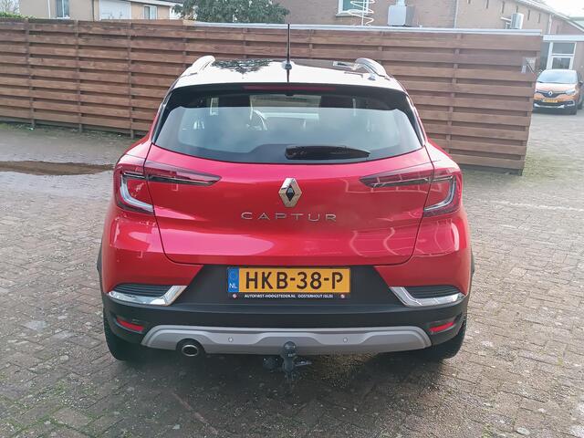 Renault CAPTUR 1.3 TCe 130 Intens, trekhaak, carplay, camera