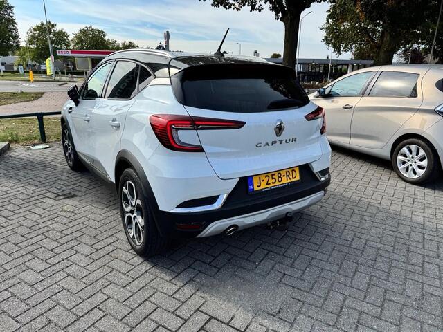 Renault CAPTUR TCe 130 EDC/AUTOMAAT Edition One BOSE/ PACK WINTER/ ADAPTIEVE CRUISE CONTROLE/ 360 CAMERA RONDOM/ DAKRAILS SATIJN/ RESERVE WIEL/ TREKHAAK/ ETC... 1500KG TREKGEWICHT! 1E EIGENAAR! RIJKLAAR!