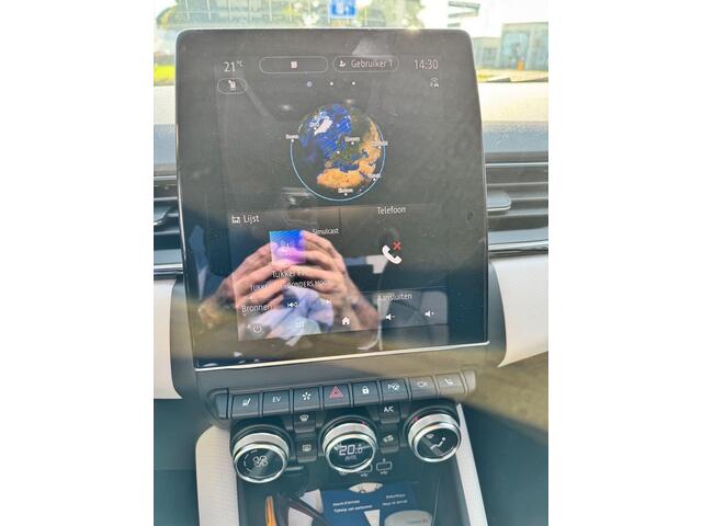 Renault CAPTUR TCe 130 EDC/AUTOMAAT Edition One BOSE/ PACK WINTER/ ADAPTIEVE CRUISE CONTROLE/ 360 CAMERA RONDOM/ DAKRAILS SATIJN/ RESERVE WIEL/ TREKHAAK/ ETC... 1500KG TREKGEWICHT! 1E EIGENAAR! RIJKLAAR!