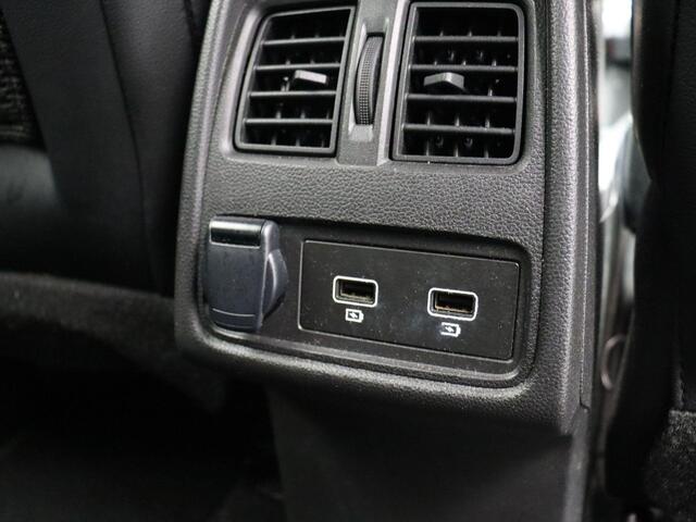 Renault CAPTUR 1.6 E-Tech Hybrid 145 Techno | Achteruitrijcamera | Climate Control | Parkeersensoren Voor en Achter | Apple/Android Carplay |