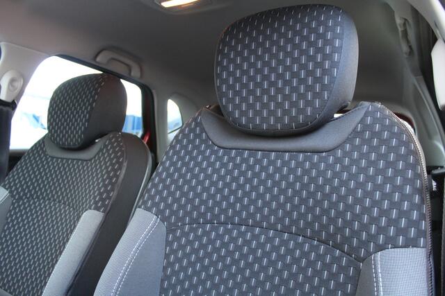 Renault CAPTUR 1.3 TCe 150PK Intens | BLIS | Navigatie | Camera | Cruise Control | Keyless