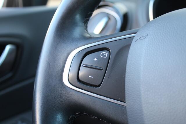 Renault CAPTUR 1.3 TCe 150PK Intens | BLIS | Navigatie | Camera | Cruise Control | Keyless