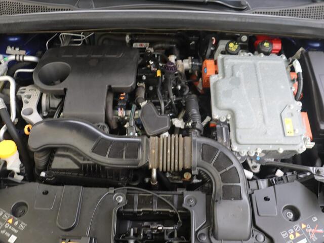 Renault CAPTUR 1.6 E-Tech Plug-in Hybrid 160 Edition One | 360-graden Camera | BOSE Premium Sound | 9,3" Full-map Navigatie i.c.m. 10" Digitaal Instrumentenpaneel | Blind Spot Warning | Keyless | 18" LMV | LED Pure Vision | Apple Carplay & Android Auto