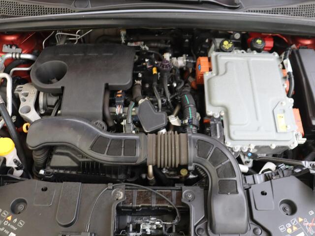 Renault CAPTUR 1.6 E-Tech Plug-in Hybrid 160 Intens | Navigatie | Parkeersensoren & Camera | LM Velgen |