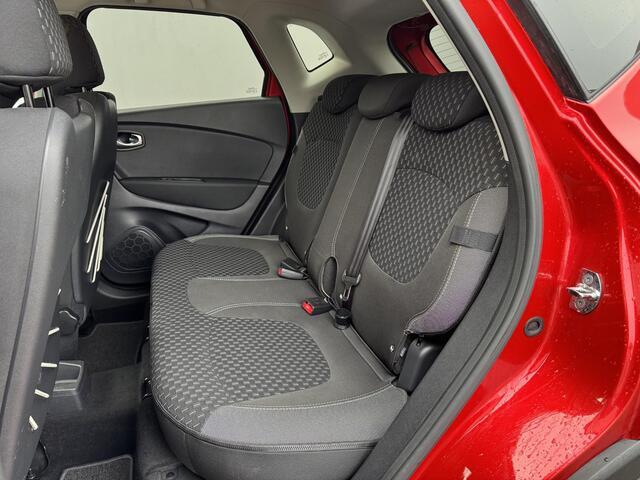 Renault CAPTUR TCe 90 Intens / Dealeronderhouden / Trekhaak (1200kg) / Achteruitrijcamera / Cruise Control / Climate Control / DAB Radio / Apple Carplay & Android Auto /