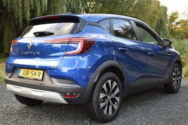 Renault CAPTUR 1.0 TCe LIMITED CRUISE/NAVI/KEYLESS