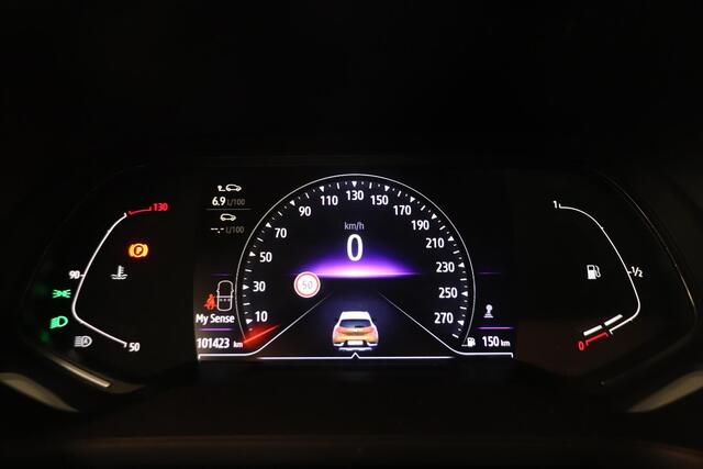 Renault CAPTUR 1.0 TCe 100 Intens | Rondomzicht camera | Trekhaak | 9,3"Navigatie | Parkeerassistent | Cruise control | LED verlichting |