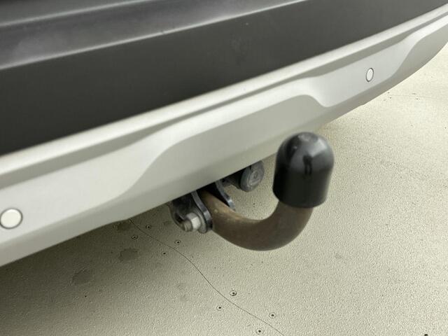 Renault CAPTUR 1.3 TCe 130 Intens | Adaptive Cruise Control | Airco | Achteruitrijcamera | Apple Carplay / Android Auto | All Seasonbanden | Trekhaak | Parkeersensoren Voor en Achter