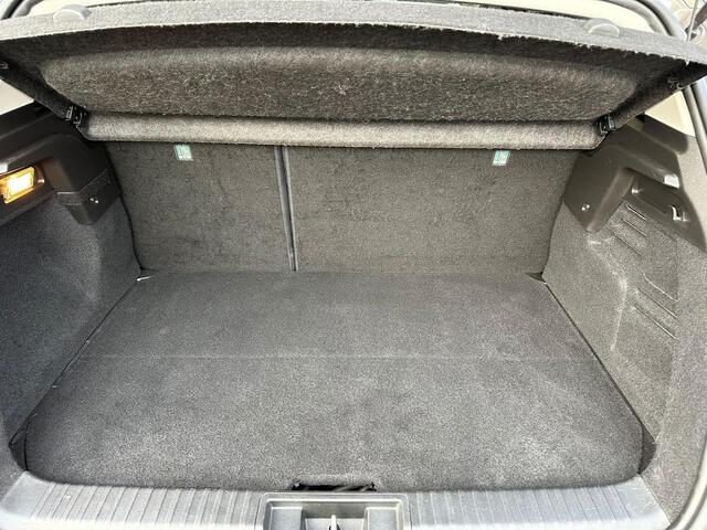 Renault CAPTUR 1.6 E-Tech Plug-in Hybrid 160 Initiale Paris | PHEV | Leder | 360Cam | Two Tone | Climate | occasion