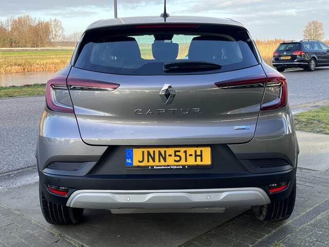 Renault CAPTUR 1.6 E-Tech Plug-in Hybrid 160 PK Intens / Automaat / Camera / Apple Carplay - Android Auto / Lane assist /