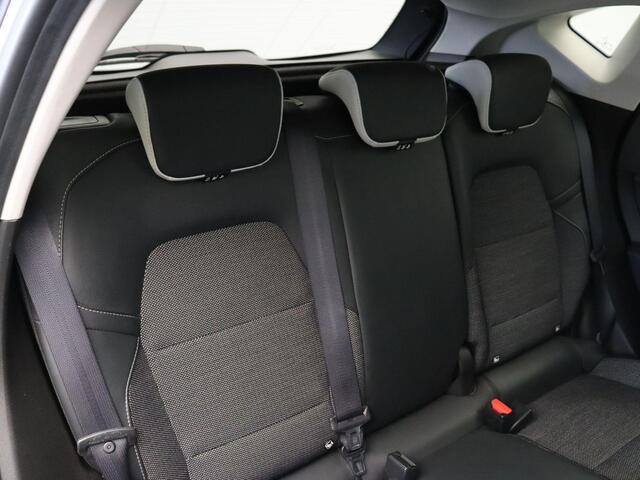 Renault CAPTUR E-Tech Hybrid 145pk Techno | Grootscherm navigatie | Digitaal dashboard | Achteruitrijcamera | Parkeersensoren voor/achter |