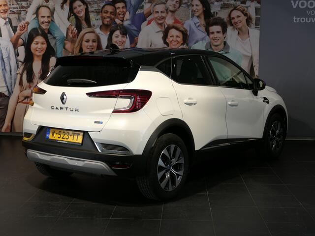 Renault CAPTUR 1.6 E-Tech Plug-in Hybrid 160 Intens - Dealer onderhouden! - Camera - Sensor v+a - Cruise
