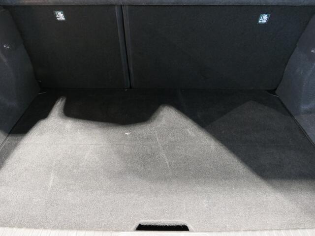 Renault CAPTUR 1.6 E-Tech Plug-in Hybrid 160 Intens - Dealer onderhouden! - Camera - Sensor v+a - Cruise