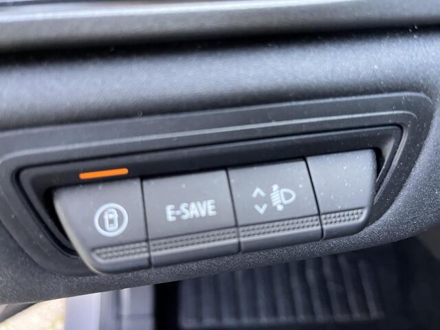 Renault CAPTUR 1.6 E-Tech full hybrid 145 techno