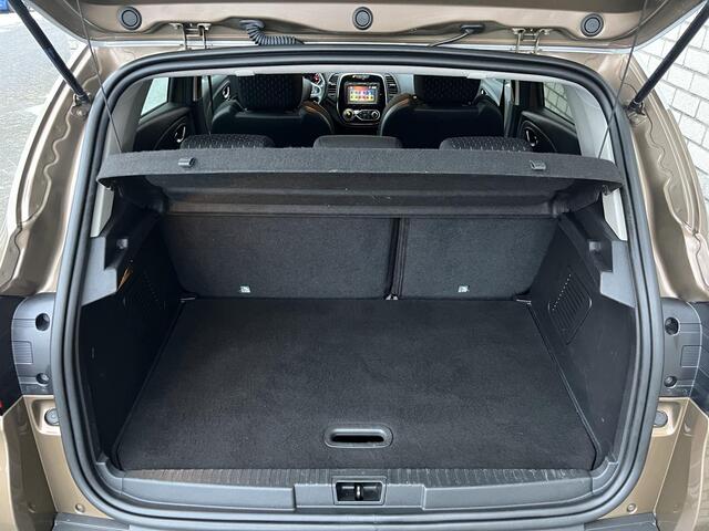 Renault CAPTUR 1.2 TCe Intens | Automaat | Dealer Onderhouden | Stoelverwarming | Trekhaak | Parkeersensoren |