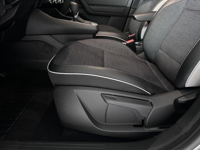 Renault CAPTUR 1.3 TCe 140 Intens Camera / Parkeersensoren / Cruise control / Trekhaak