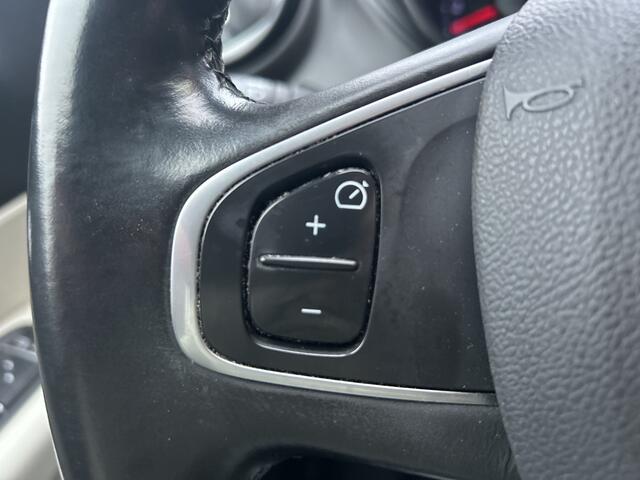 Renault CAPTUR 1.2 TCe Xmod // LEDER // FULL LED // NAVI // CAMERA // PDC V+A // TREKHAAK!!