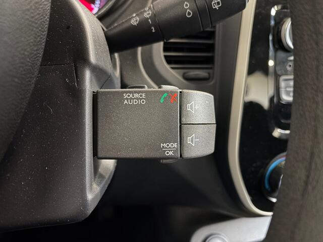 Renault CAPTUR 0.9 TCe Life. Trekhaak!