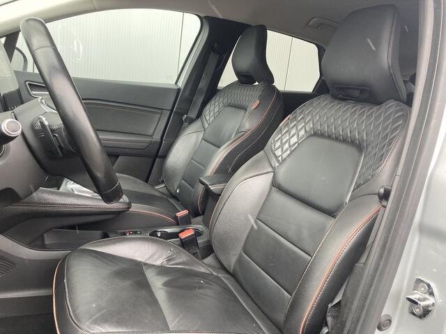 Renault CAPTUR 1.3 TCe 130 Initiale Paris Automaat | Trekhaak | Leer | LED | Stoelverw. | Android/Apple