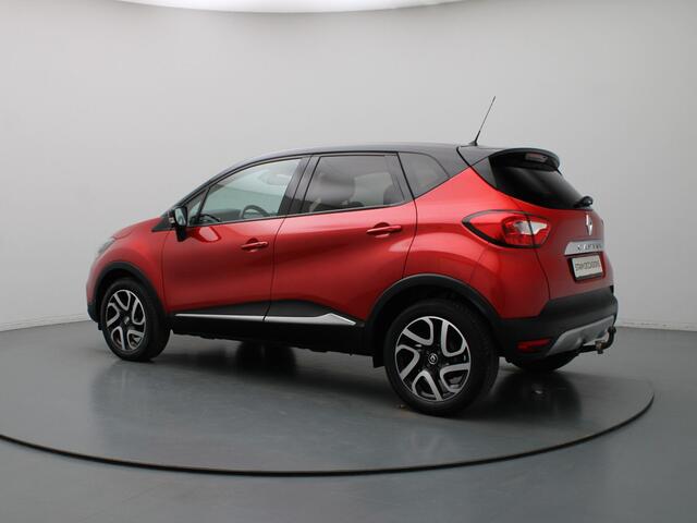 Renault CAPTUR 120pk TCe Xmod Camera | Cruise | Navi | Parkeersens. achter | Trekhaak
