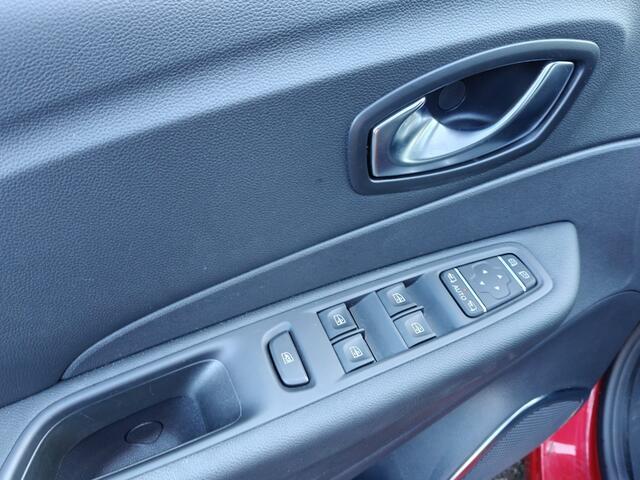 Renault CAPTUR 1.3 TCe Intens 150PK, CAMERA / PDC / NAP