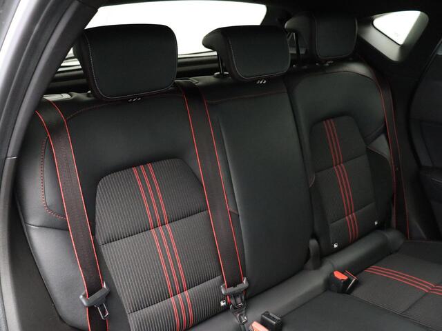 Renault CAPTUR 1.6 E-Tech Hybrid 145 R.S. Line | Adaptieve Cruise control | Bose audio | Stuurverwarming | 360" graden camera |