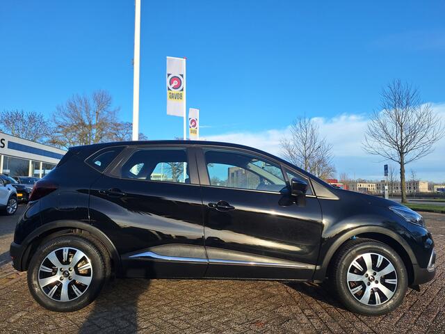 Renault CAPTUR 0.9 TCe Limited TREKHAAK