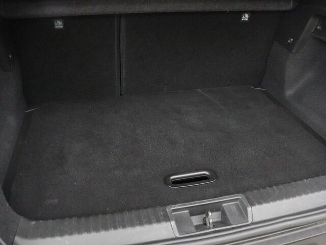 Renault CAPTUR 1.0 TCe 100 Zen | Carplay | Cruise control | Full LED | Airco | DAB | Lichtsensor | Bluetooth