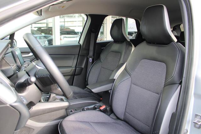 Renault CAPTUR 1.0 TCe 90 techno Navigatiesysteem | Achterruitrij Camera | Parkeer sensoren | Klimaat control