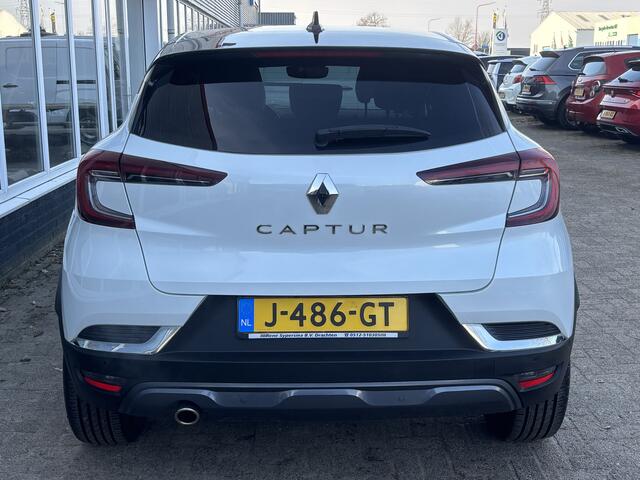 Renault CAPTUR 1.3 TCe 130 Initiale Paris | Stuurverwarming | Leer | Adaptieve Cruise | Dodehoek Detectie
